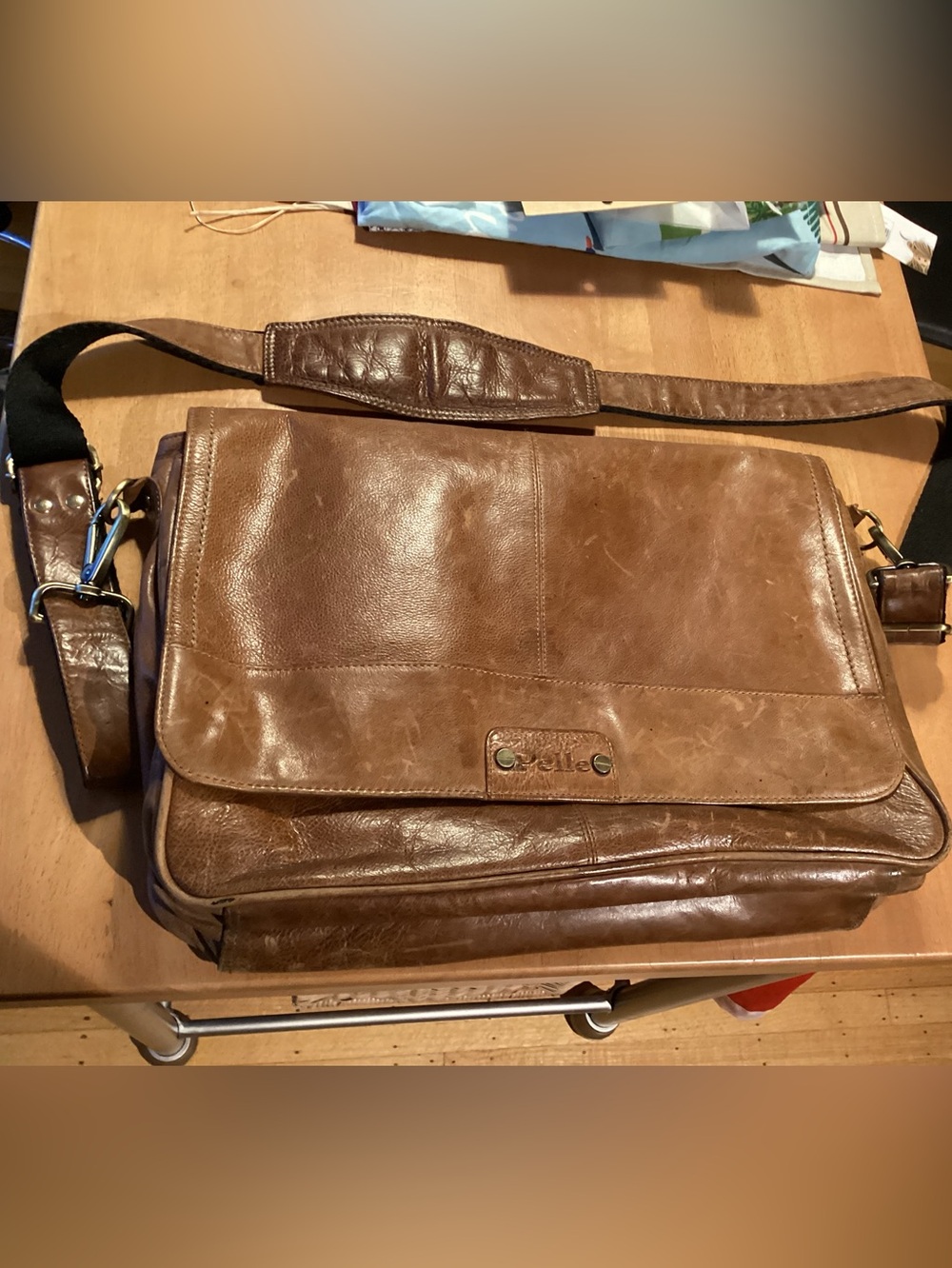 Pelle Tan Brown Leather Messenger Bag with Adjustable Strap